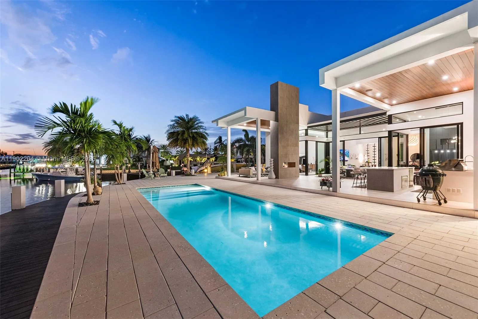 3701 Ne 26th Ave 1, Lighthouse Point, Florida 3306, Lighthouse Point, Florida 33064, 3 Bedrooms Bedrooms, ,4 BathroomsBathrooms,Residential Lease,For Rent,3701 Ne 26th Ave 1, Lighthouse Point, Florida 3306,A11902204