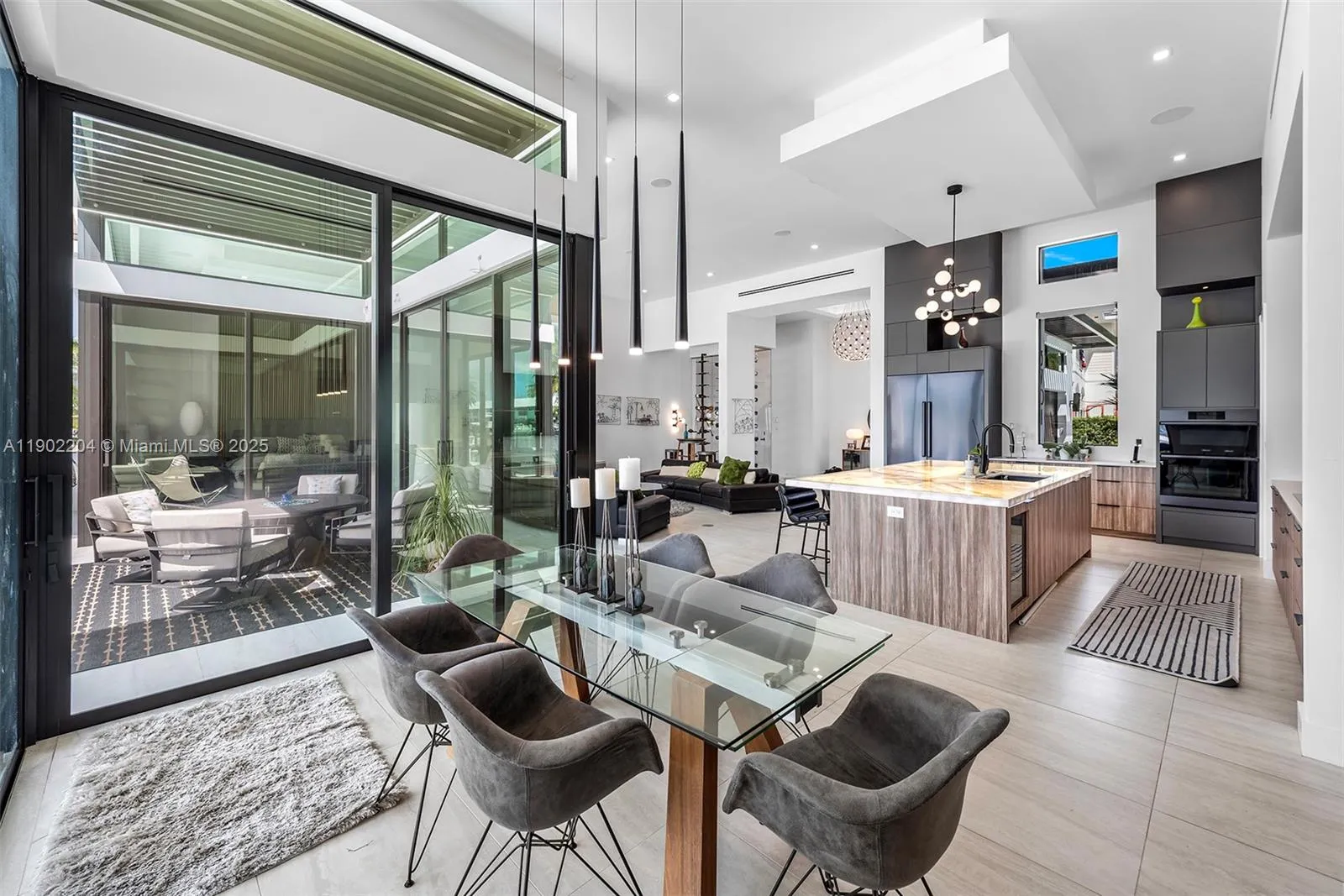3701 Ne 26th Ave 1, Lighthouse Point, Florida 3306, Lighthouse Point, Florida 33064, 3 Bedrooms Bedrooms, ,4 BathroomsBathrooms,Residential Lease,For Rent,3701 Ne 26th Ave 1, Lighthouse Point, Florida 3306,A11902204