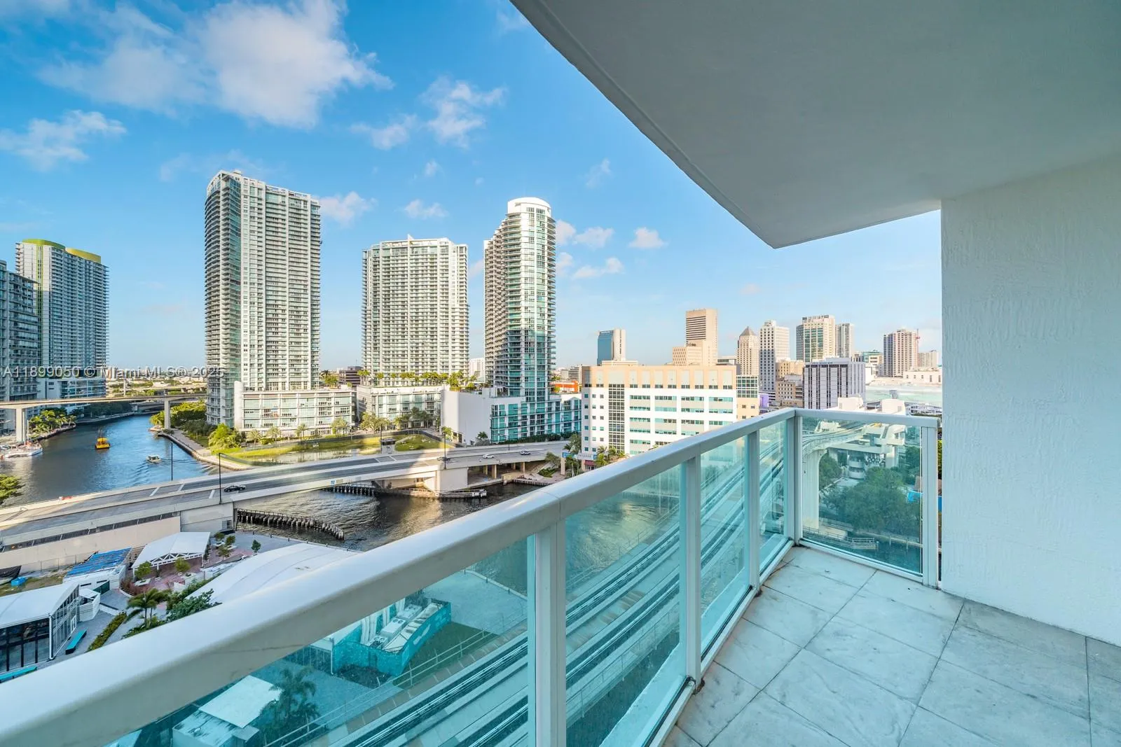 31 Se 5th St 1507, Miami, Florida 33131, Miami, Florida 33131, 1 Bedroom Bedrooms, ,1 BathroomBathrooms,Residential,For Sale,31 Se 5th St 1507, Miami, Florida 33131,A11899050