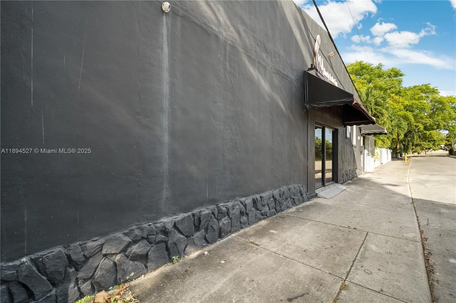 2900 Nw 11th Ave, Miami, Florida 33127, Miami, Florida 33127, ,Commercial Lease,For Rent,2900 Nw 11th Ave, Miami, Florida 33127,A11894527