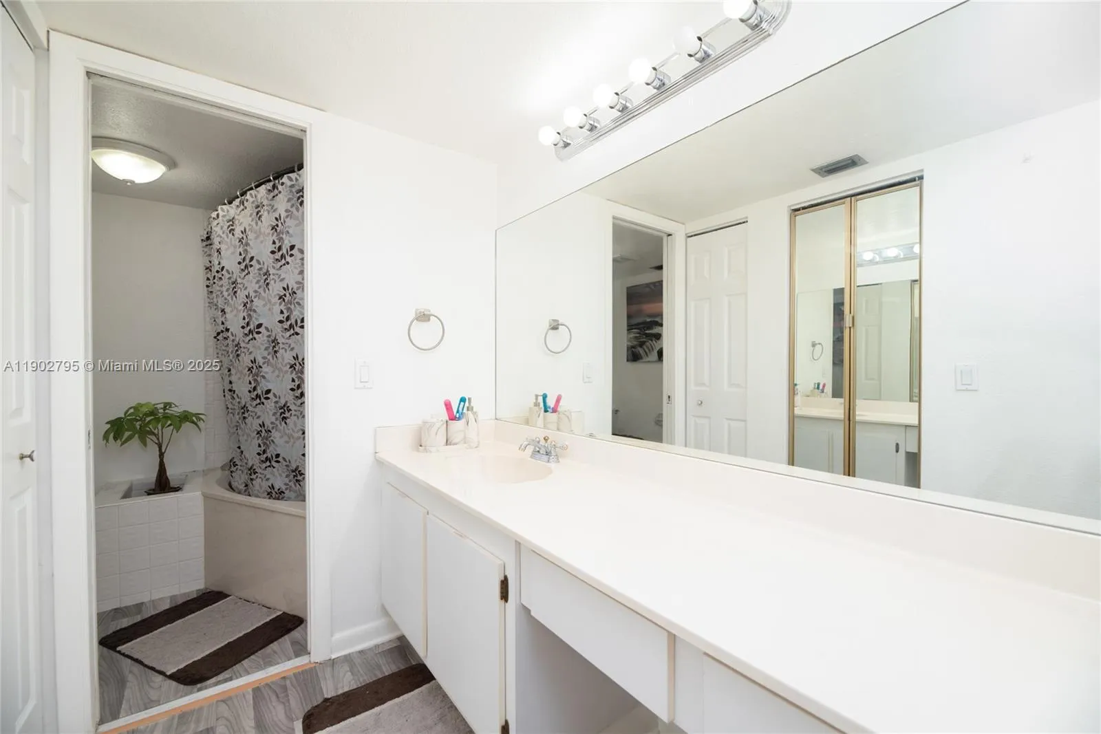 1720 Hammock Blvd 209, Coconut Creek, Florida 3306, Coconut Creek, Florida 33063, 2 Bedrooms Bedrooms, ,2 BathroomsBathrooms,Residential,For Sale,1720 Hammock Blvd 209, Coconut Creek, Florida 3306,A11902795