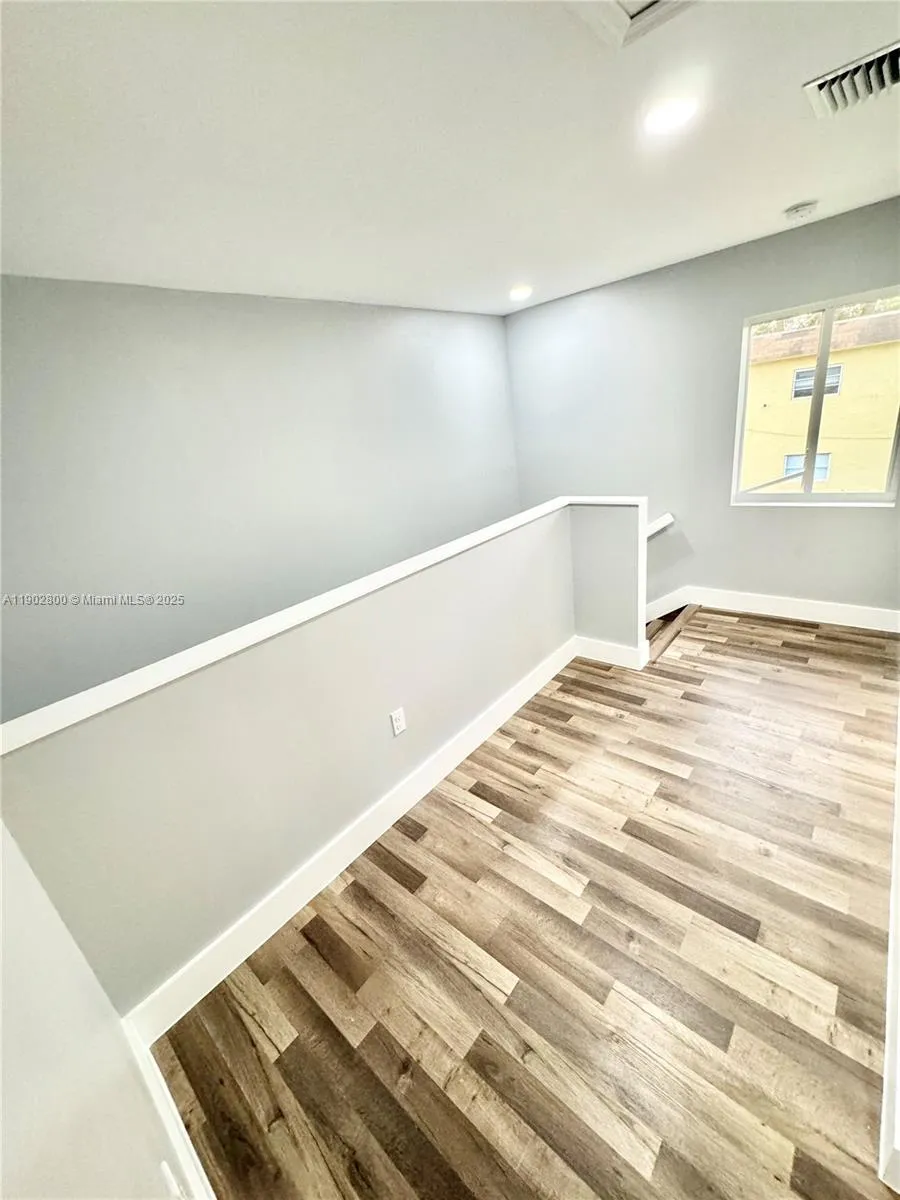 926 Nw 2nd St, Fort Lauderdale, Florida 33311, Fort Lauderdale, Florida 33311, ,Residential Income,For Sale,926 Nw 2nd St, Fort Lauderdale, Florida 33311,A11902800