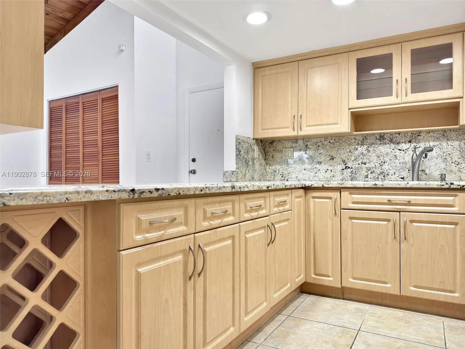 5201 Orduna Dr. 15, Coral Gables, Florida 33146, Coral Gables, Florida 33146, 2 Bedrooms Bedrooms, ,2 BathroomsBathrooms,Residential,For Sale,5201 Orduna Dr. 15, Coral Gables, Florida 33146,A11902878