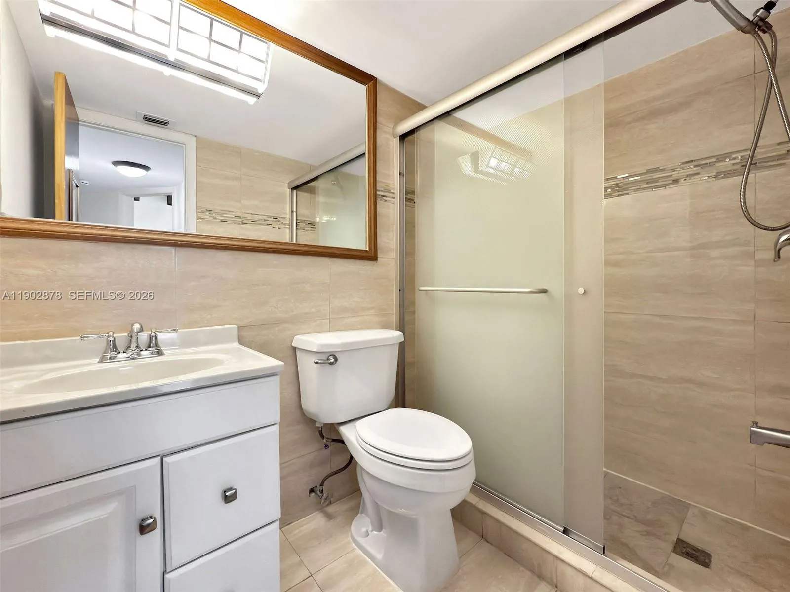 5201 Orduna Dr. 15, Coral Gables, Florida 33146, Coral Gables, Florida 33146, 2 Bedrooms Bedrooms, ,2 BathroomsBathrooms,Residential,For Sale,5201 Orduna Dr. 15, Coral Gables, Florida 33146,A11902878