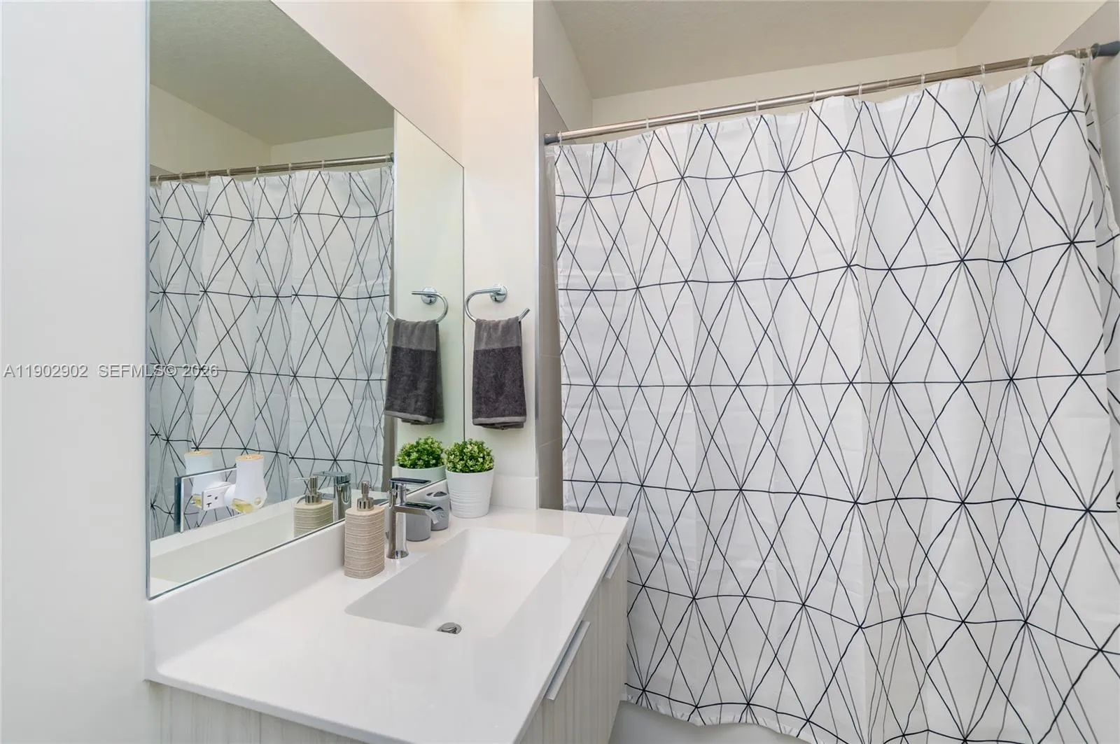 6416 Nw 102nd Ct 302, Doral, Florida 33178, Doral, Florida 33178, 3 Bedrooms Bedrooms, ,2 BathroomsBathrooms,Residential Lease,For Rent,6416 Nw 102nd Ct 302, Doral, Florida 33178,A11902902