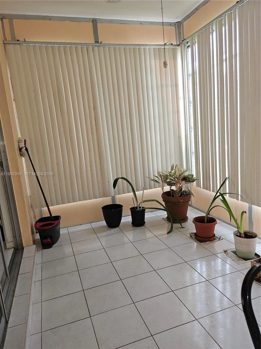 5121 W Oakland Park Blvd 211, Lauderdale Lakes, Fl, Lauderdale Lakes, Florida 33313, 2 Bedrooms Bedrooms, ,2 BathroomsBathrooms,Residential Lease,For Rent,5121 W Oakland Park Blvd 211, Lauderdale Lakes, Fl,A11902936