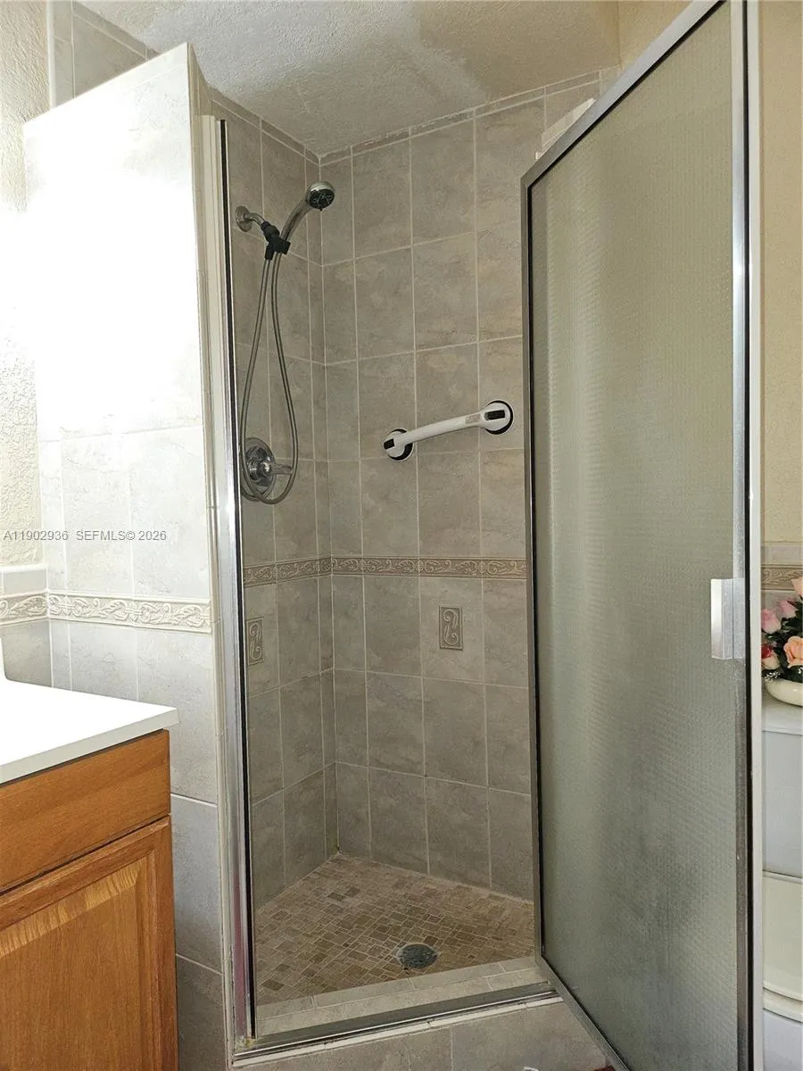 5121 W Oakland Park Blvd 211, Lauderdale Lakes, Fl, Lauderdale Lakes, Florida 33313, 2 Bedrooms Bedrooms, ,2 BathroomsBathrooms,Residential Lease,For Rent,5121 W Oakland Park Blvd 211, Lauderdale Lakes, Fl,A11902936