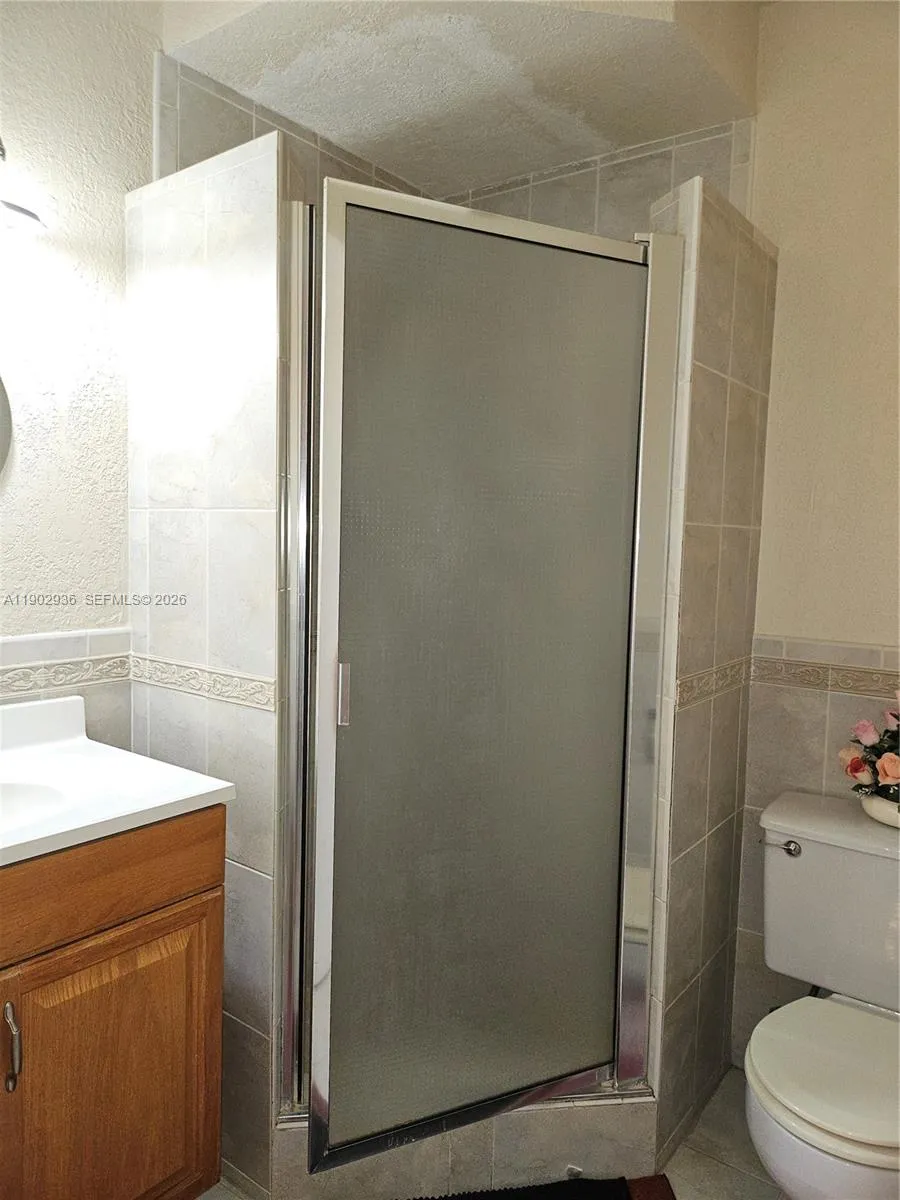 5121 W Oakland Park Blvd 211, Lauderdale Lakes, Fl, Lauderdale Lakes, Florida 33313, 2 Bedrooms Bedrooms, ,2 BathroomsBathrooms,Residential Lease,For Rent,5121 W Oakland Park Blvd 211, Lauderdale Lakes, Fl,A11902936