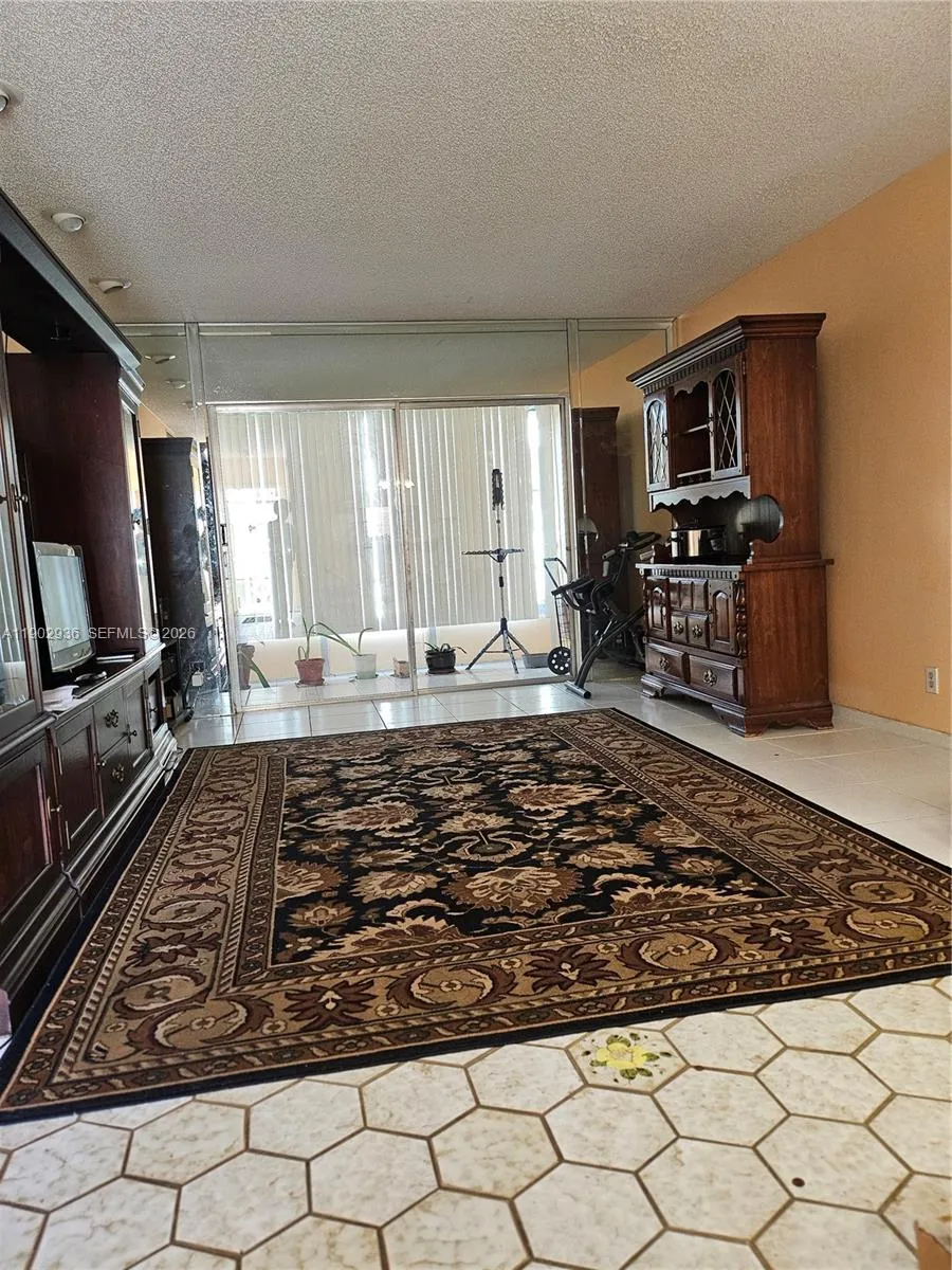 5121 W Oakland Park Blvd 211, Lauderdale Lakes, Fl, Lauderdale Lakes, Florida 33313, 2 Bedrooms Bedrooms, ,2 BathroomsBathrooms,Residential Lease,For Rent,5121 W Oakland Park Blvd 211, Lauderdale Lakes, Fl,A11902936