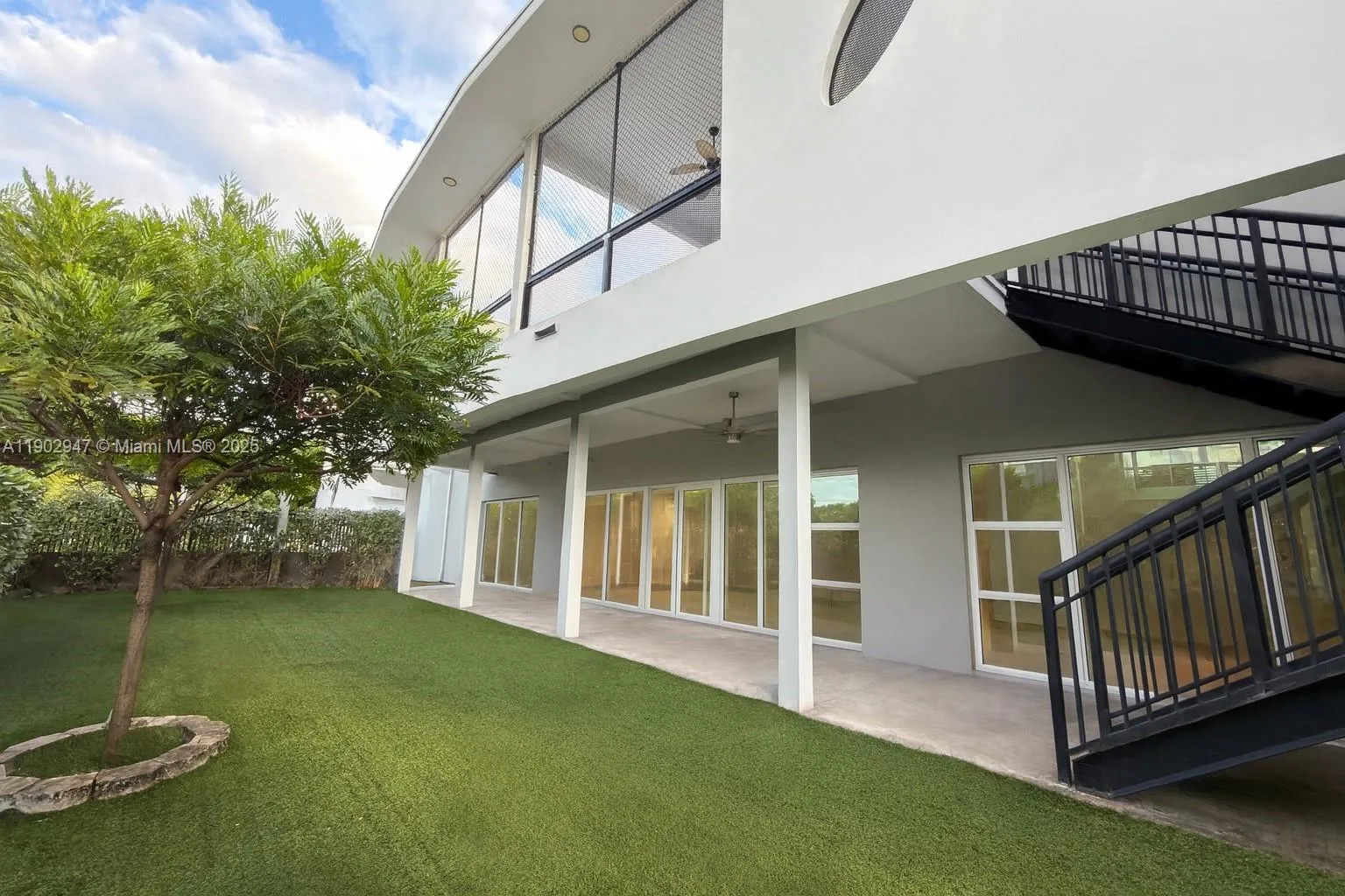 18651 Ne 24th Pl, Miami, Florida 33180, Miami, Florida 33180, ,Commercial Sale,For Sale,18651 Ne 24th Pl, Miami, Florida 33180,A11902947