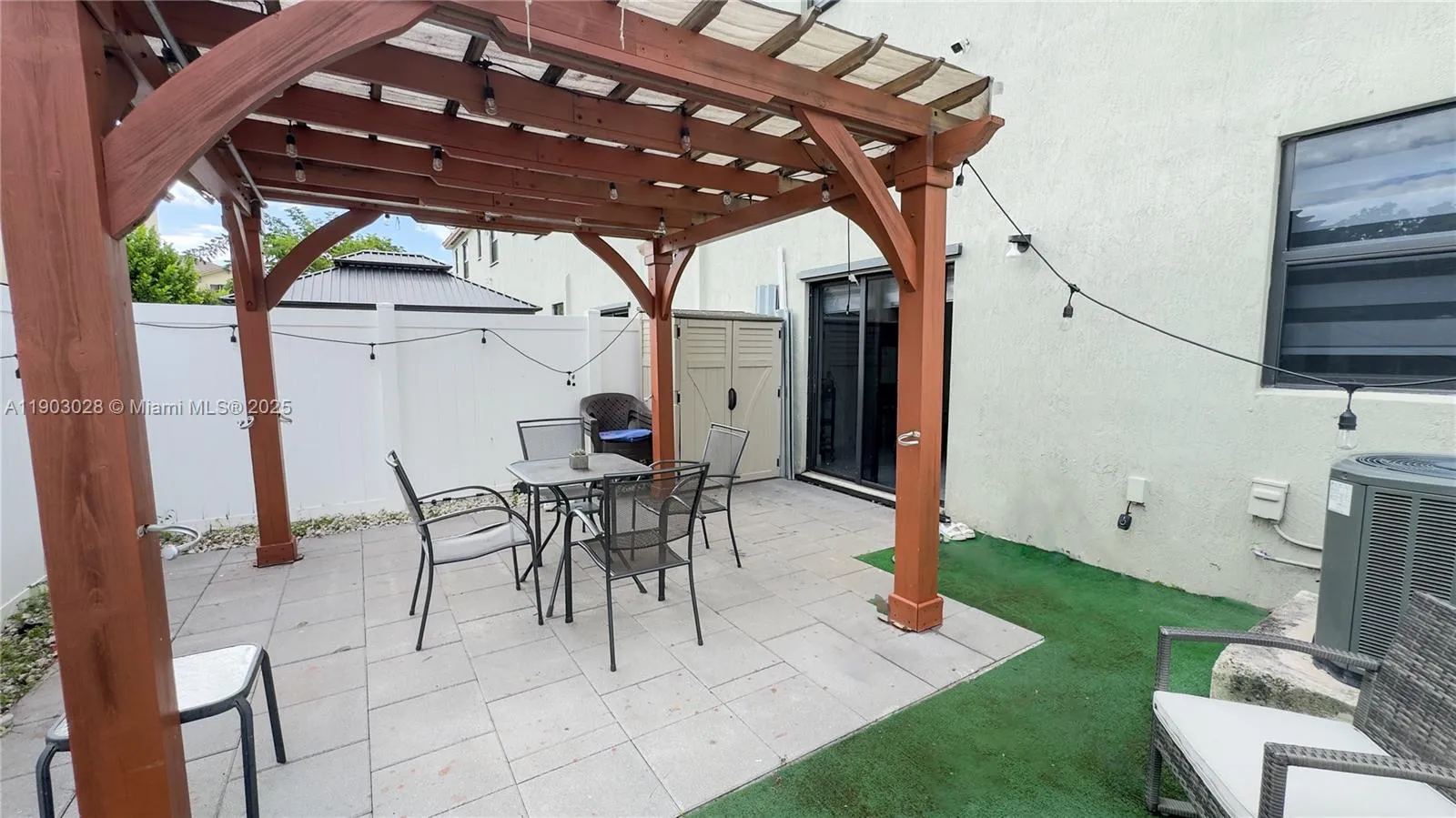 3318 W 106th Ter, Hialeah, Florida 33018, Hialeah, Florida 33018, 3 Bedrooms Bedrooms, ,2 BathroomsBathrooms,Residential,For Sale,3318 W 106th Ter, Hialeah, Florida 33018,A11903028