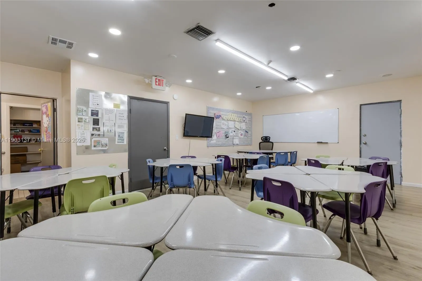 16190 Ne 11th Ct, North Miami Beach, Florida 33162, North Miami Beach, Florida 33162, ,Commercial Sale,For Sale,16190 Ne 11th Ct, North Miami Beach, Florida 33162,A11903137