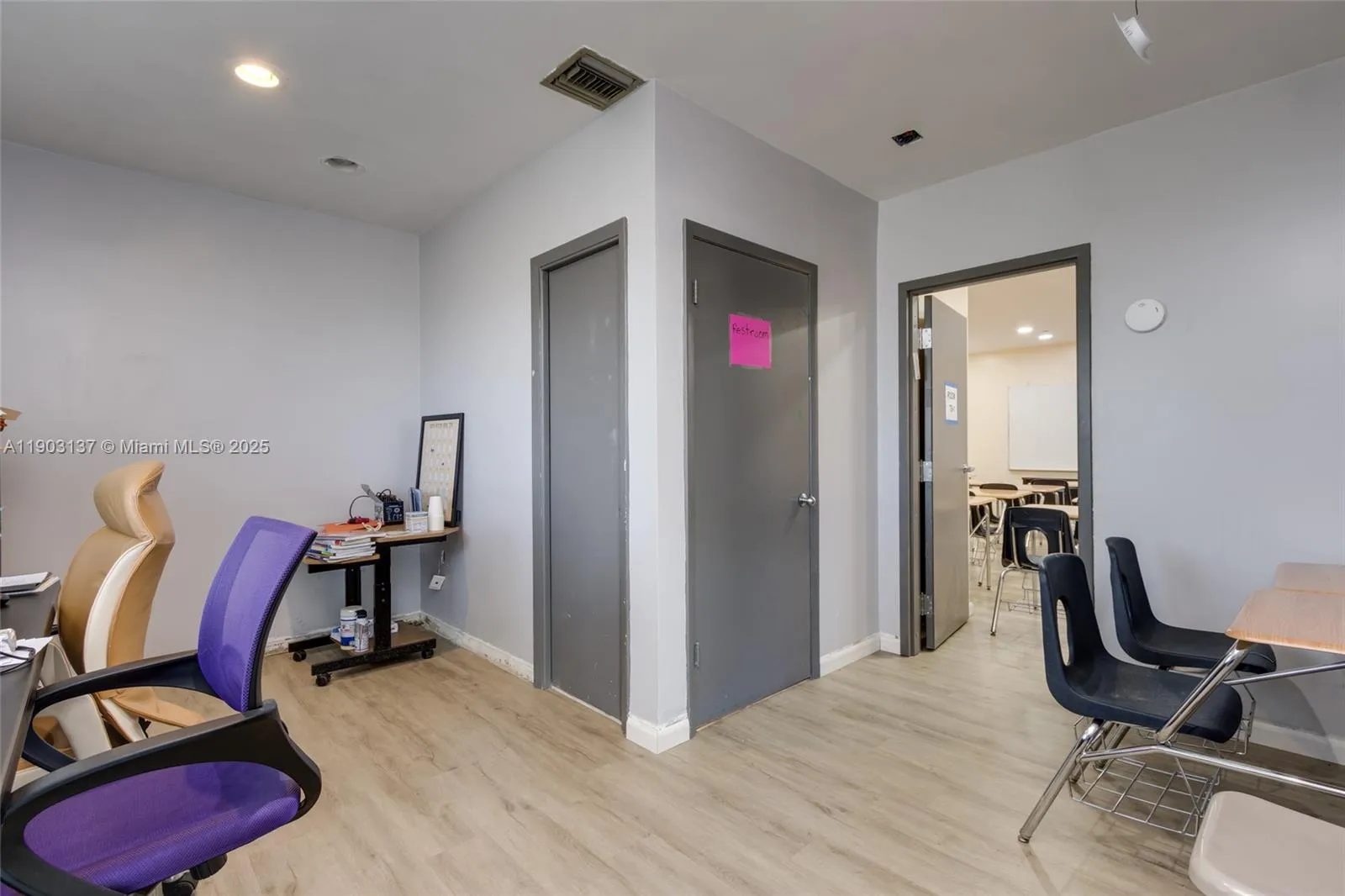 16190 Ne 11th Ct, North Miami Beach, Florida 33162, North Miami Beach, Florida 33162, ,Commercial Sale,For Sale,16190 Ne 11th Ct, North Miami Beach, Florida 33162,A11903137