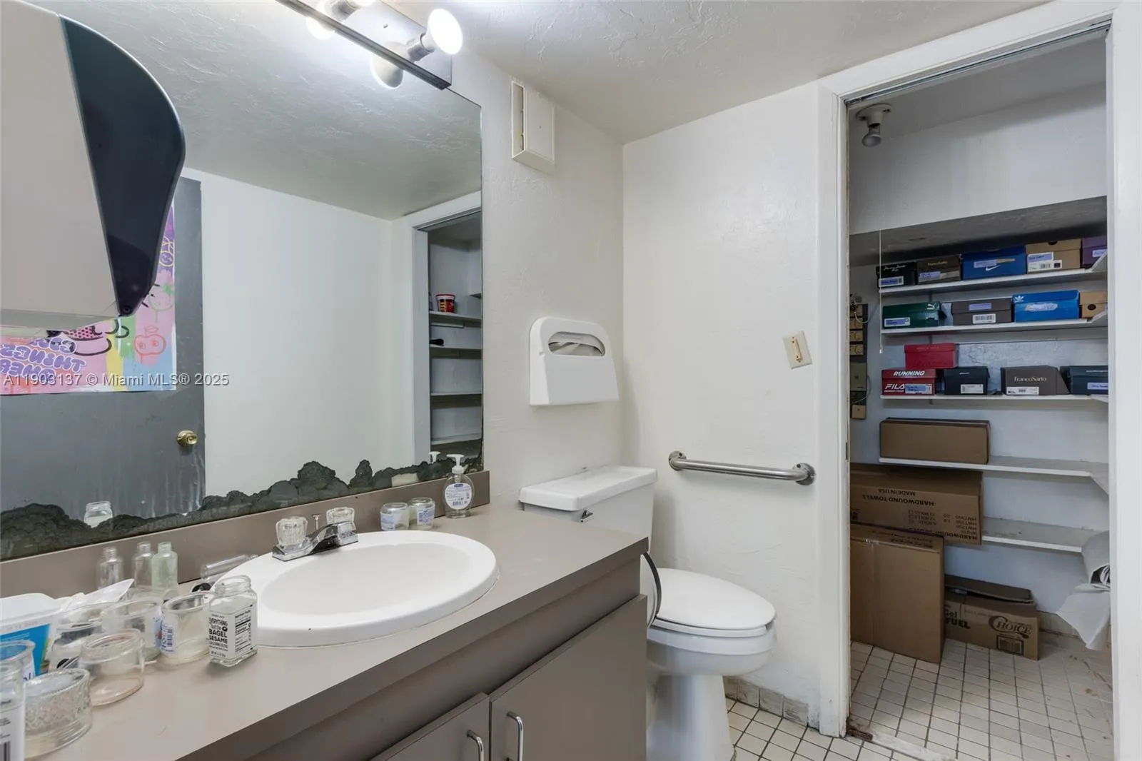 16190 Ne 11th Ct, North Miami Beach, Florida 33162, North Miami Beach, Florida 33162, ,Commercial Sale,For Sale,16190 Ne 11th Ct, North Miami Beach, Florida 33162,A11903137