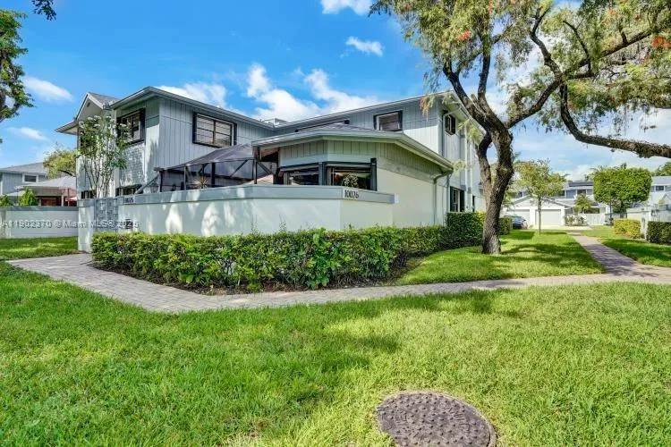10026 Nw 52nd Ter, Doral, Florida 33178, Doral, Florida 33178, 3 Bedrooms Bedrooms, ,3 BathroomsBathrooms,Residential,For Sale,10026 Nw 52nd Ter, Doral, Florida 33178,A11902370
