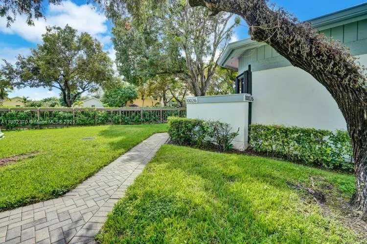 10026 Nw 52nd Ter, Doral, Florida 33178, Doral, Florida 33178, 3 Bedrooms Bedrooms, ,3 BathroomsBathrooms,Residential,For Sale,10026 Nw 52nd Ter, Doral, Florida 33178,A11902370