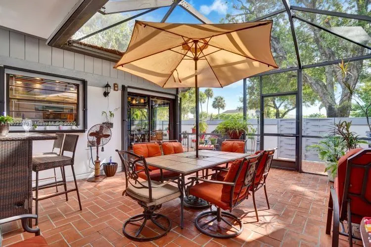 10026 Nw 52nd Ter, Doral, Florida 33178, Doral, Florida 33178, 3 Bedrooms Bedrooms, ,3 BathroomsBathrooms,Residential,For Sale,10026 Nw 52nd Ter, Doral, Florida 33178,A11902370