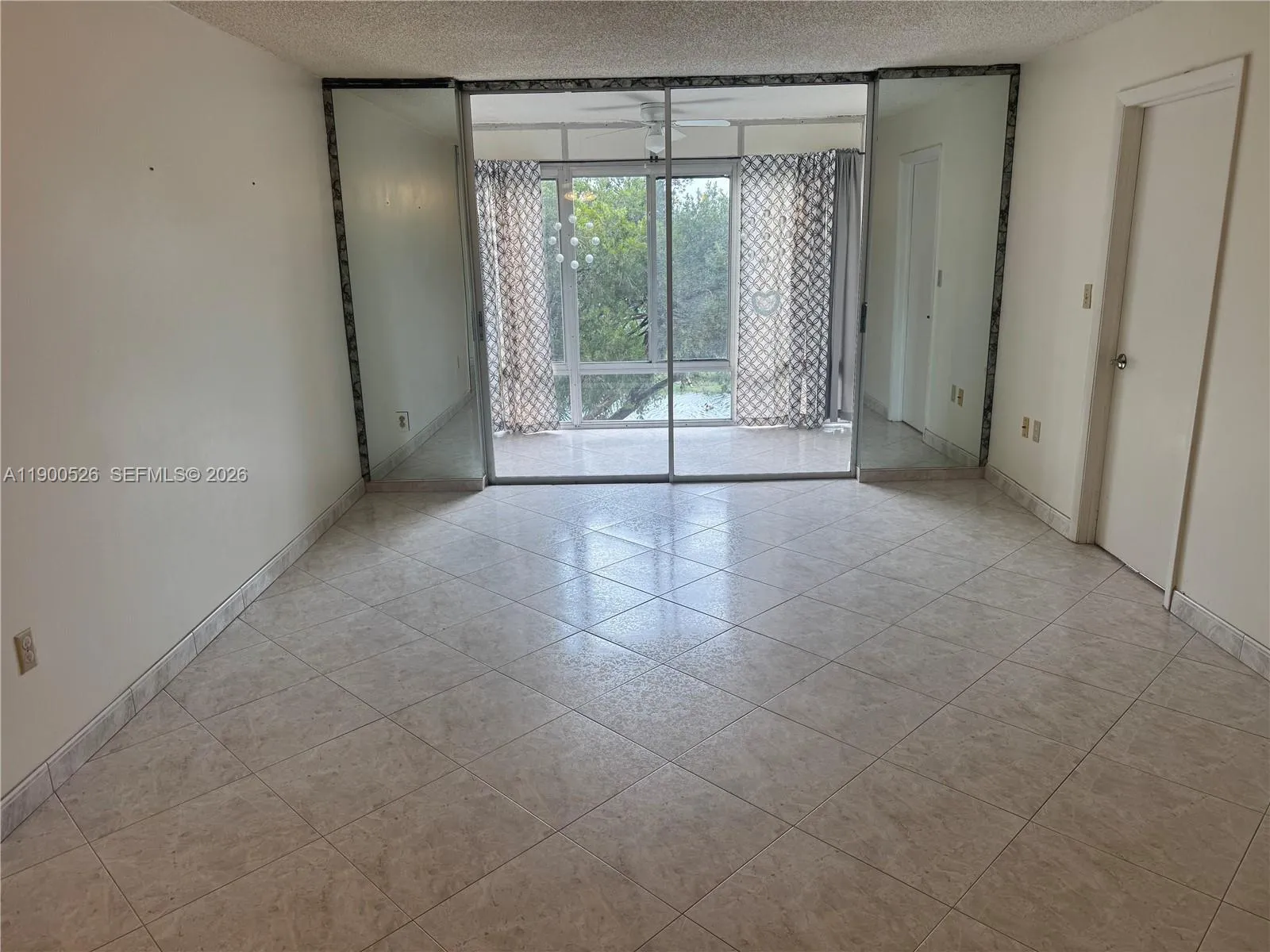 8465 Sunrise Lakes Blvd 212, Sunrise, Florida 3332, Sunrise, Florida 33322, 2 Bedrooms Bedrooms, ,2 BathroomsBathrooms,Residential,For Sale,8465 Sunrise Lakes Blvd 212, Sunrise, Florida 3332,A11900526