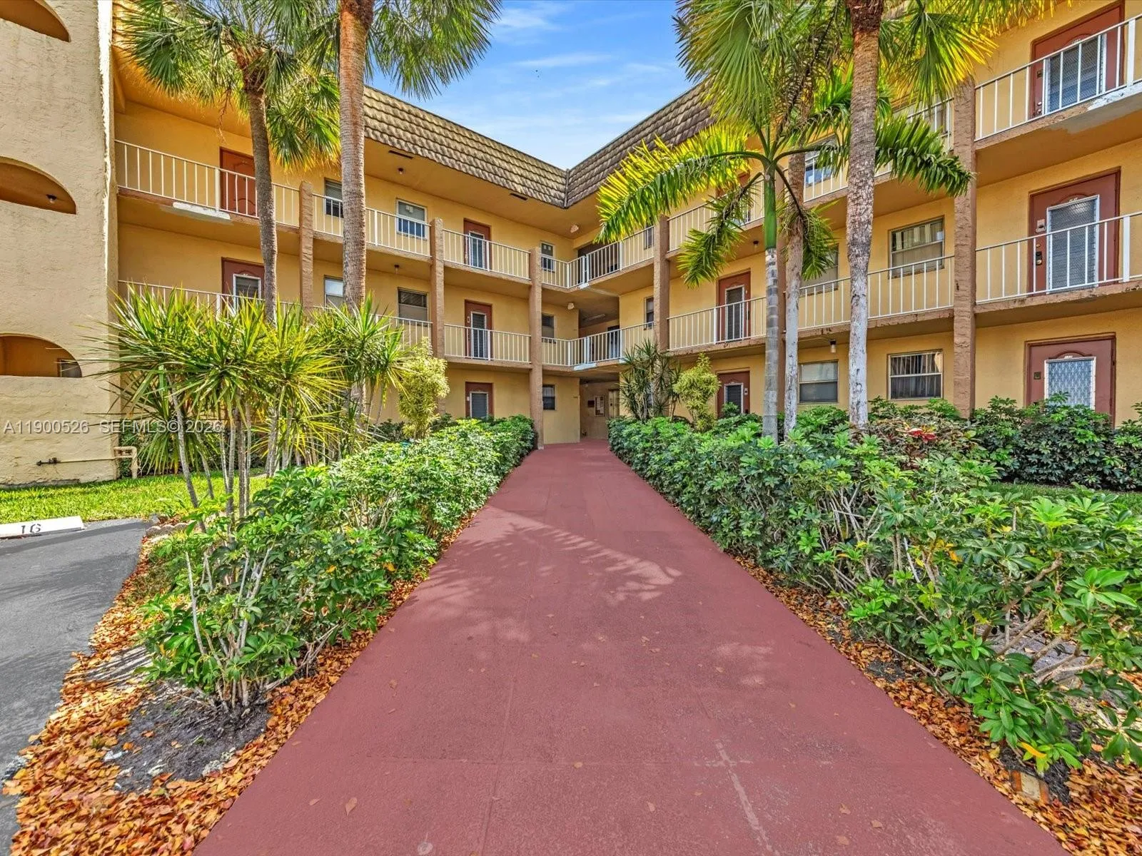 8465 Sunrise Lakes Blvd 212, Sunrise, Florida 3332, Sunrise, Florida 33322, 2 Bedrooms Bedrooms, ,2 BathroomsBathrooms,Residential,For Sale,8465 Sunrise Lakes Blvd 212, Sunrise, Florida 3332,A11900526