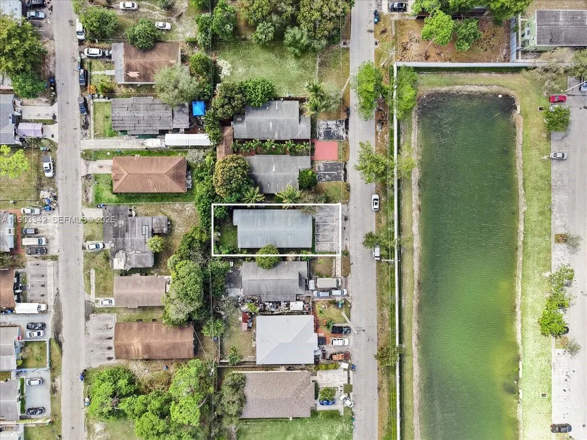 2142 Nw 8th St, Fort Lauderdale, Florida 33311, Fort Lauderdale, Florida 33311, ,Residential Income,For Sale,2142 Nw 8th St, Fort Lauderdale, Florida 33311,A11903342