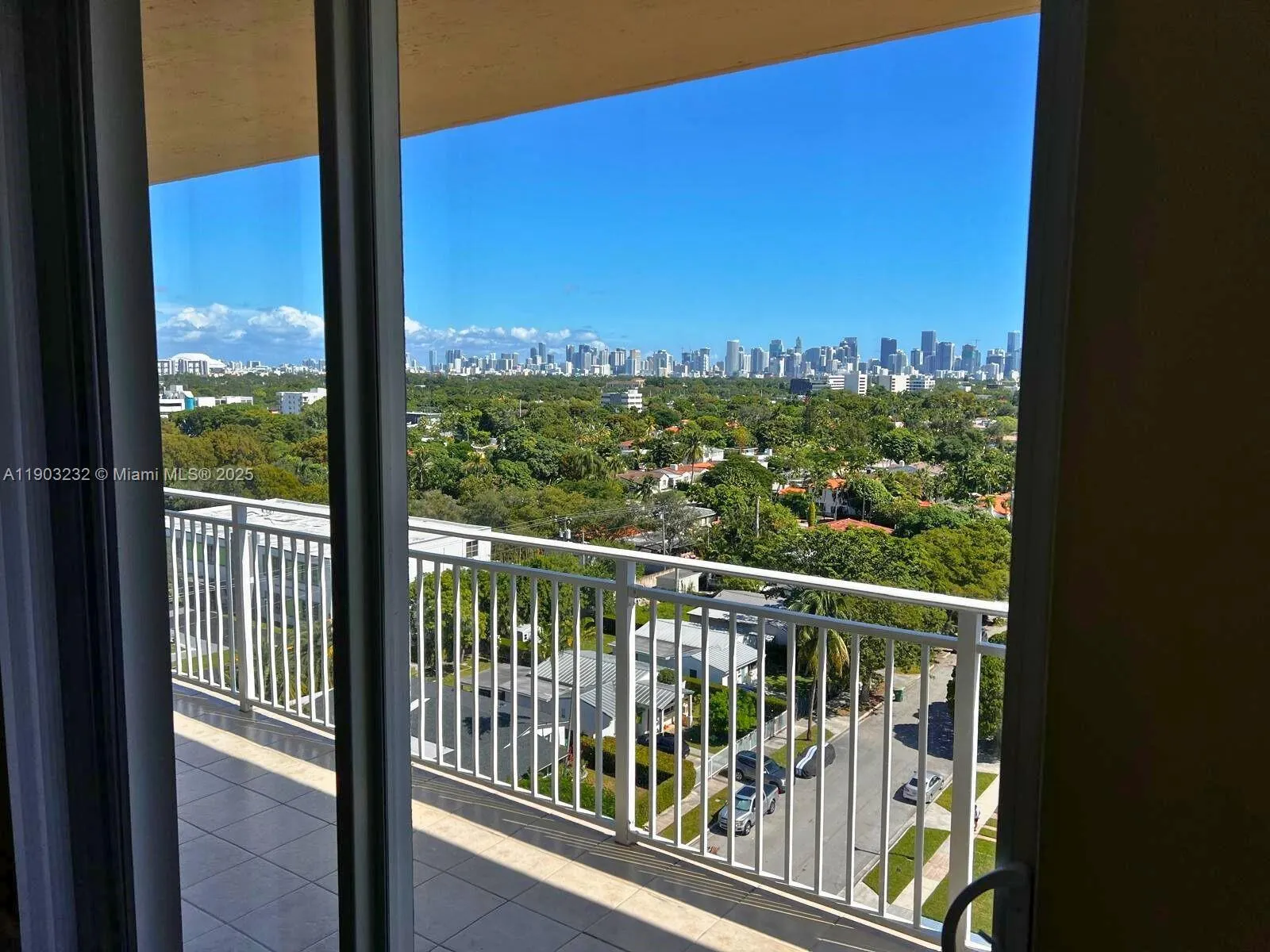 2425 Sw 27th Ave 1004, Miami, Florida 33145, Miami, Florida 33145, 2 Bedrooms Bedrooms, ,2 BathroomsBathrooms,Residential Lease,For Rent,2425 Sw 27th Ave 1004, Miami, Florida 33145,A11903232