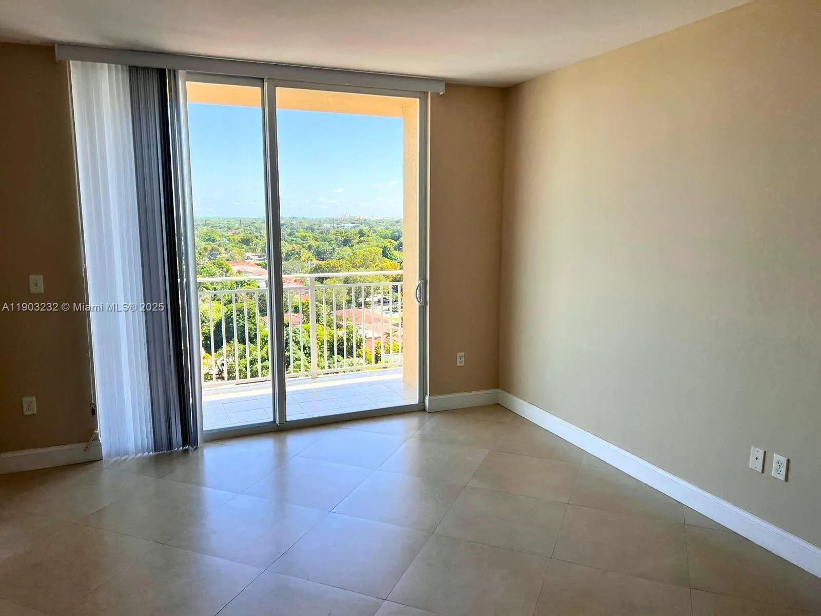 2425 Sw 27th Ave 1004, Miami, Florida 33145, Miami, Florida 33145, 2 Bedrooms Bedrooms, ,2 BathroomsBathrooms,Residential Lease,For Rent,2425 Sw 27th Ave 1004, Miami, Florida 33145,A11903232