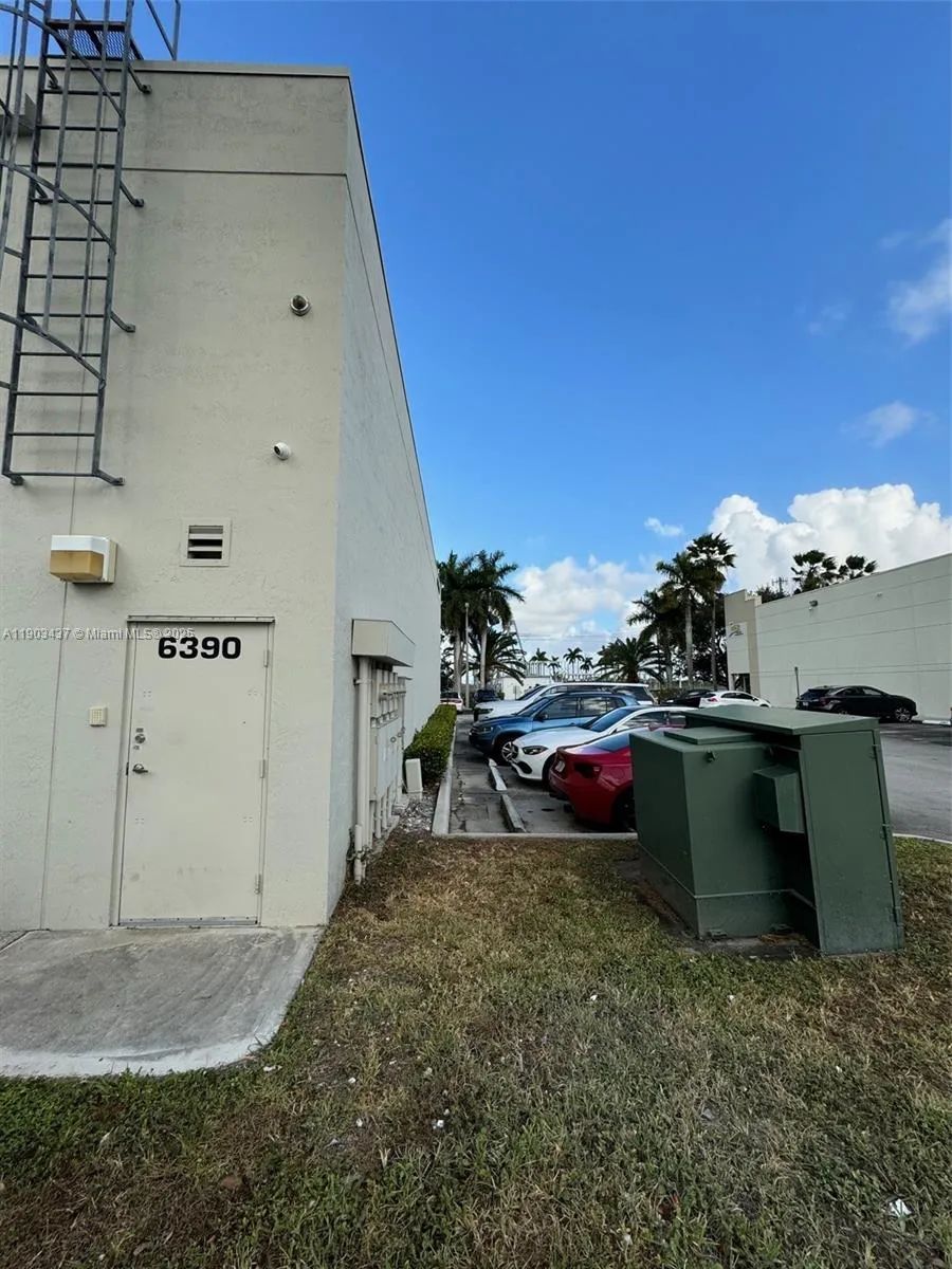 6390 Nw 97th Ave 10, Doral, Florida 33178, Doral, Florida 33178, ,Commercial Lease,For Rent,6390 Nw 97th Ave 10, Doral, Florida 33178,A11903437