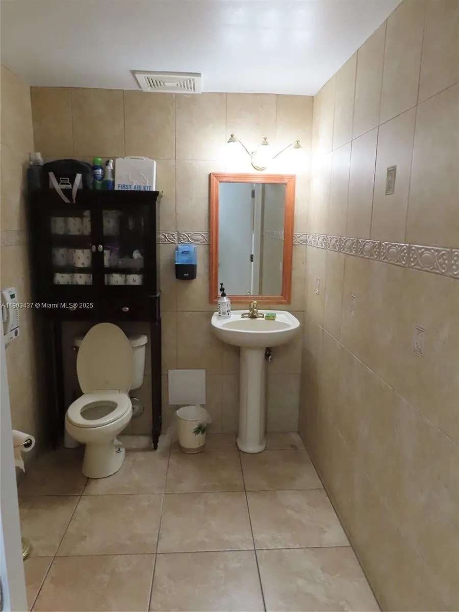 6390 Nw 97th Ave 10, Doral, Florida 33178, Doral, Florida 33178, ,Commercial Lease,For Rent,6390 Nw 97th Ave 10, Doral, Florida 33178,A11903437