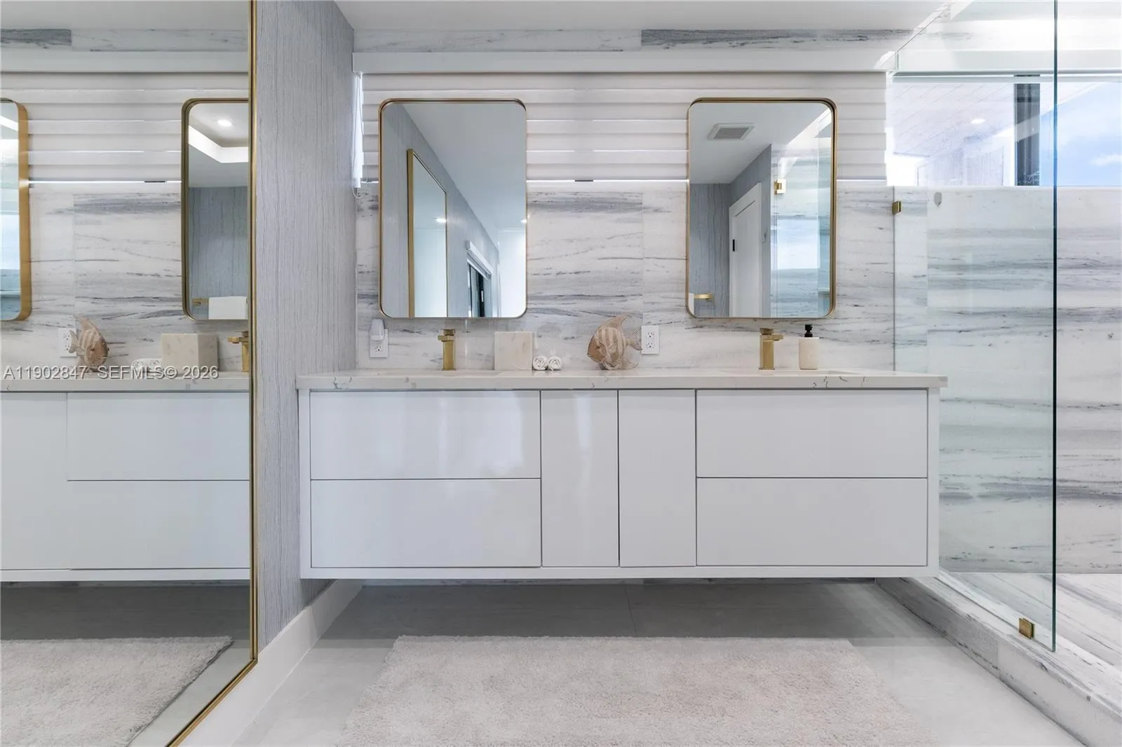 5601 N Ocean Dr, Hollywood, Florida 33019, Hollywood, Florida 33019, 5 Bedrooms Bedrooms, ,3 BathroomsBathrooms,Residential,For Sale,5601 N Ocean Dr, Hollywood, Florida 33019,A11902847