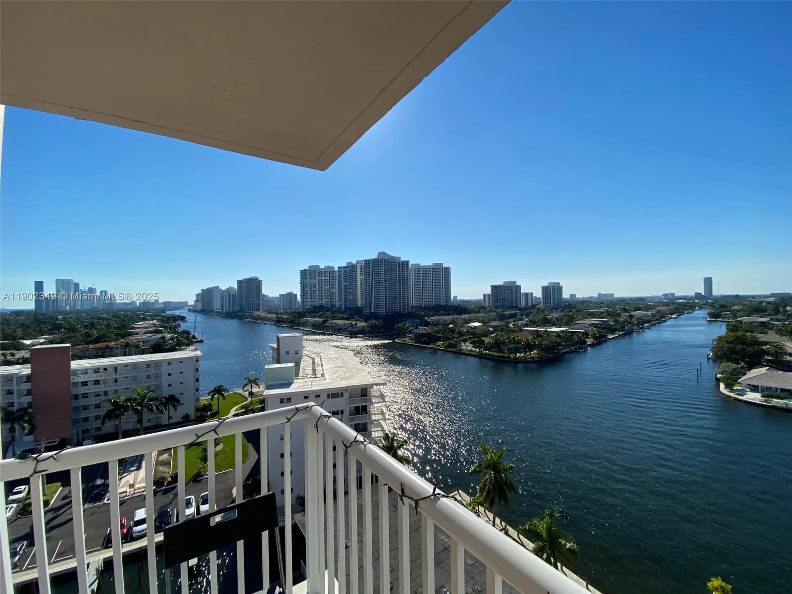 3161 S Ocean Dr 1210, Hallandale Beach, Florida 33, Hallandale Beach, Florida 33009, 2 Bedrooms Bedrooms, ,2 BathroomsBathrooms,Residential Lease,For Rent,3161 S Ocean Dr 1210, Hallandale Beach, Florida 33,A11902349