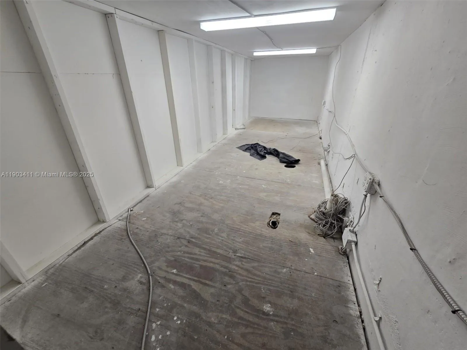 1128 N Federal Hwy Unit 2, Hollywood, Florida 3302, Hollywood, Florida 33020, ,Commercial Lease,For Rent,1128 N Federal Hwy Unit 2, Hollywood, Florida 3302,A11903411