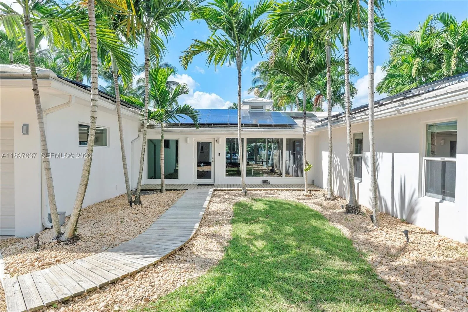 1321 Tangelo Isle, Fort Lauderdale, Florida 33315, Fort Lauderdale, Florida 33315, 3 Bedrooms Bedrooms, ,3 BathroomsBathrooms,Residential,For Sale,1321 Tangelo Isle, Fort Lauderdale, Florida 33315,A11897837