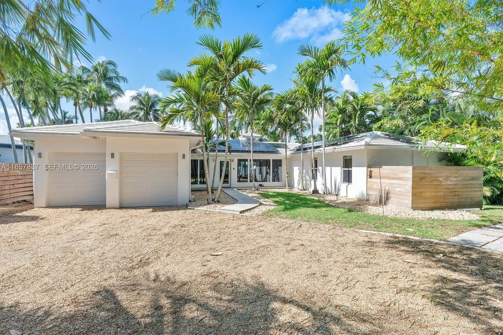 1321 Tangelo Isle, Fort Lauderdale, Florida 33315, Fort Lauderdale, Florida 33315, 3 Bedrooms Bedrooms, ,3 BathroomsBathrooms,Residential,For Sale,1321 Tangelo Isle, Fort Lauderdale, Florida 33315,A11897837