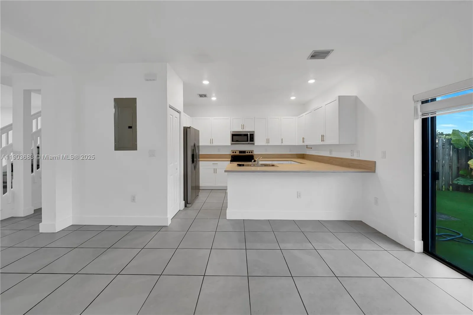18320 Sw 148th Rd, Miami, Florida 33187, Miami, Florida 33187, 3 Bedrooms Bedrooms, ,2 BathroomsBathrooms,Residential,For Sale,18320 Sw 148th Rd, Miami, Florida 33187,A11903683