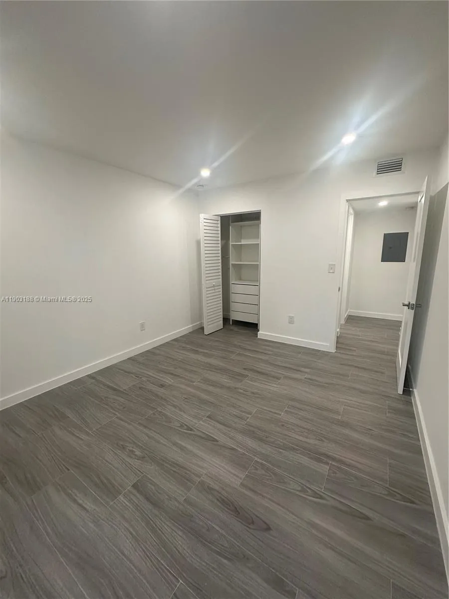 7705 Sw 86th St B-315, Miami, Florida 33143, Miami, Florida 33143, 2 Bedrooms Bedrooms, ,2 BathroomsBathrooms,Residential,For Sale,7705 Sw 86th St B-315, Miami, Florida 33143,A11903188