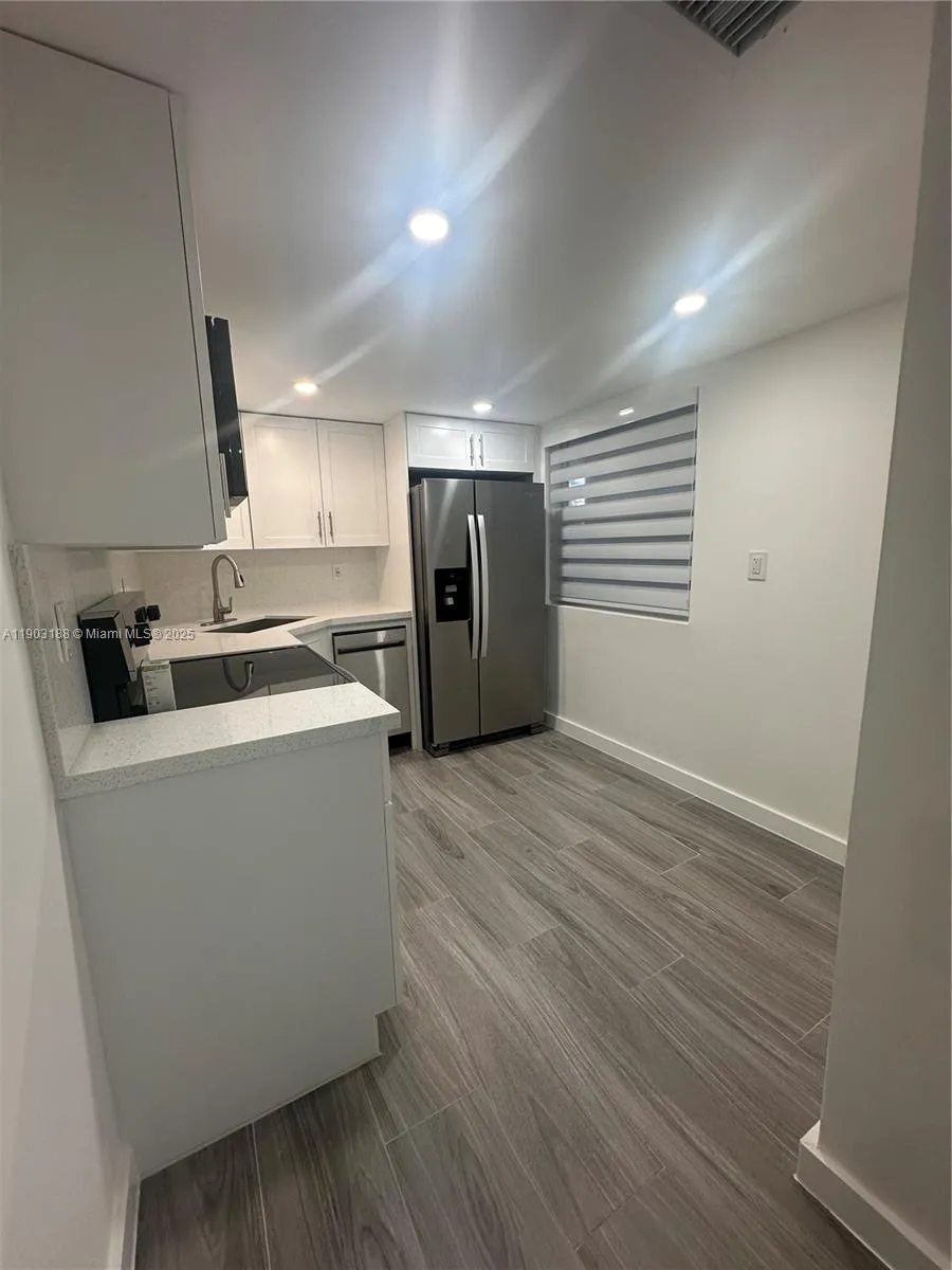 7705 Sw 86th St B-315, Miami, Florida 33143, Miami, Florida 33143, 2 Bedrooms Bedrooms, ,2 BathroomsBathrooms,Residential,For Sale,7705 Sw 86th St B-315, Miami, Florida 33143,A11903188