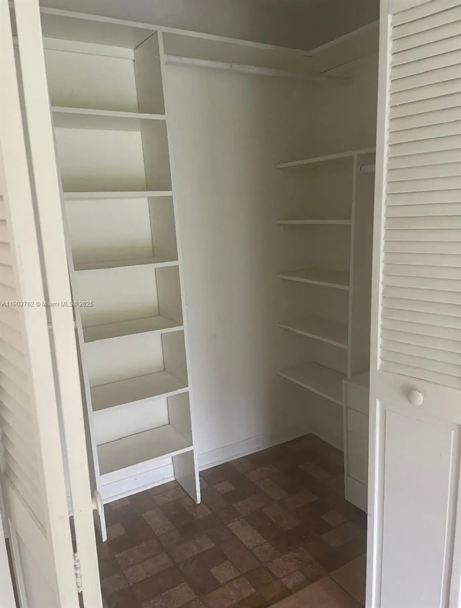 9422 Sw 127th Ave, Miami, Florida 33186, Miami, Florida 33186, 3 Bedrooms Bedrooms, 3 Rooms Rooms,2 BathroomsBathrooms,Residential,For Sale,9422 Sw 127th Ave, Miami, Florida 33186,A11903762