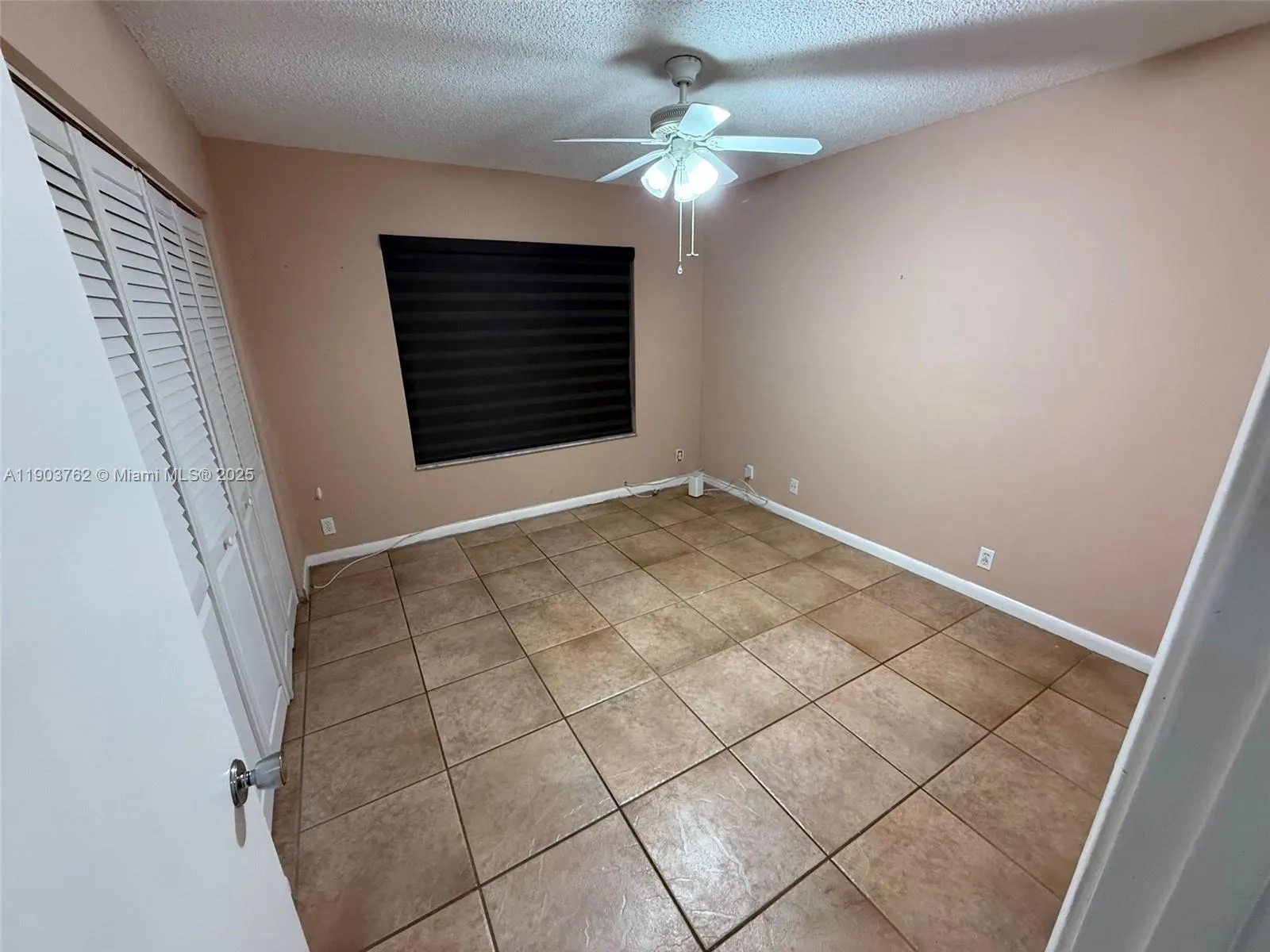 9422 Sw 127th Ave, Miami, Florida 33186, Miami, Florida 33186, 3 Bedrooms Bedrooms, 3 Rooms Rooms,2 BathroomsBathrooms,Residential,For Sale,9422 Sw 127th Ave, Miami, Florida 33186,A11903762