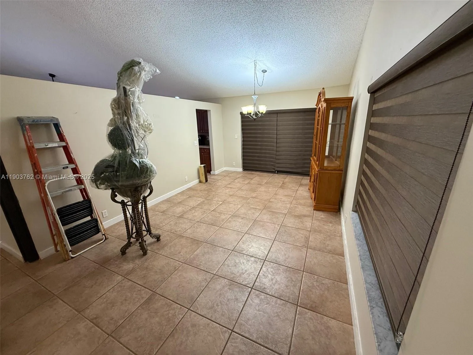 9422 Sw 127th Ave, Miami, Florida 33186, Miami, Florida 33186, 3 Bedrooms Bedrooms, 3 Rooms Rooms,2 BathroomsBathrooms,Residential,For Sale,9422 Sw 127th Ave, Miami, Florida 33186,A11903762