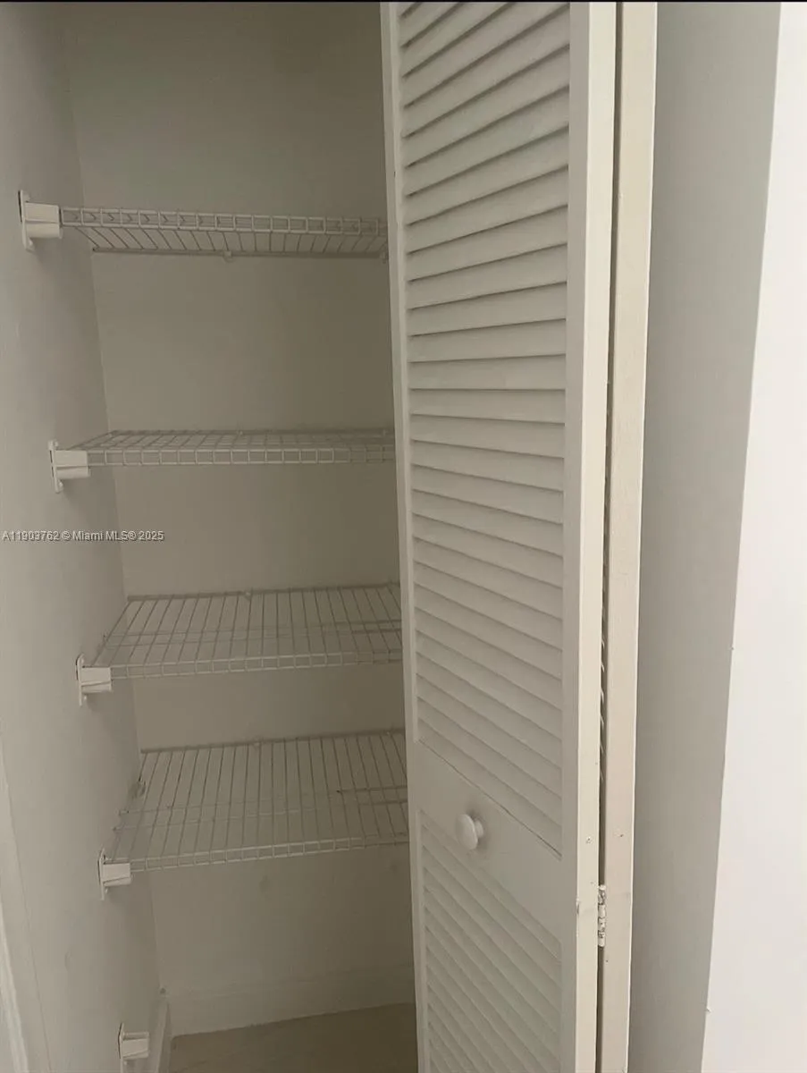 9422 Sw 127th Ave, Miami, Florida 33186, Miami, Florida 33186, 3 Bedrooms Bedrooms, 3 Rooms Rooms,2 BathroomsBathrooms,Residential,For Sale,9422 Sw 127th Ave, Miami, Florida 33186,A11903762