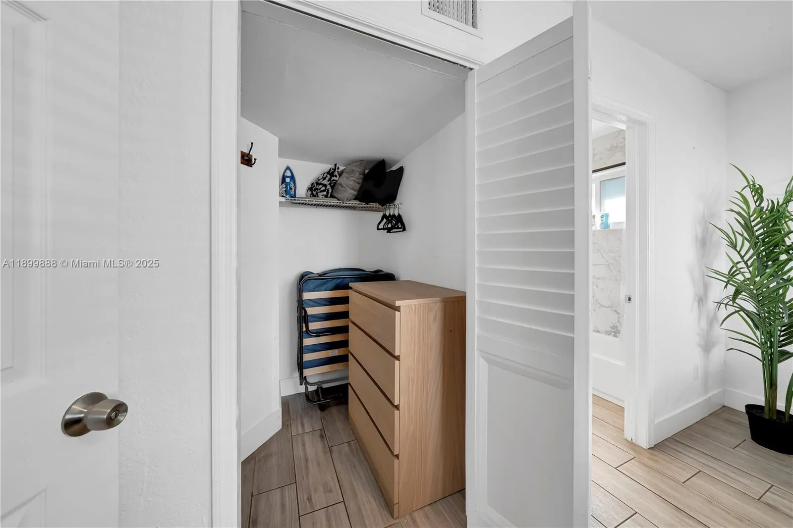 3181 Nw 5th Ave, Miami, Florida 33127, Miami, Florida 33127, ,Residential Income,For Sale,3181 Nw 5th Ave, Miami, Florida 33127,A11899888