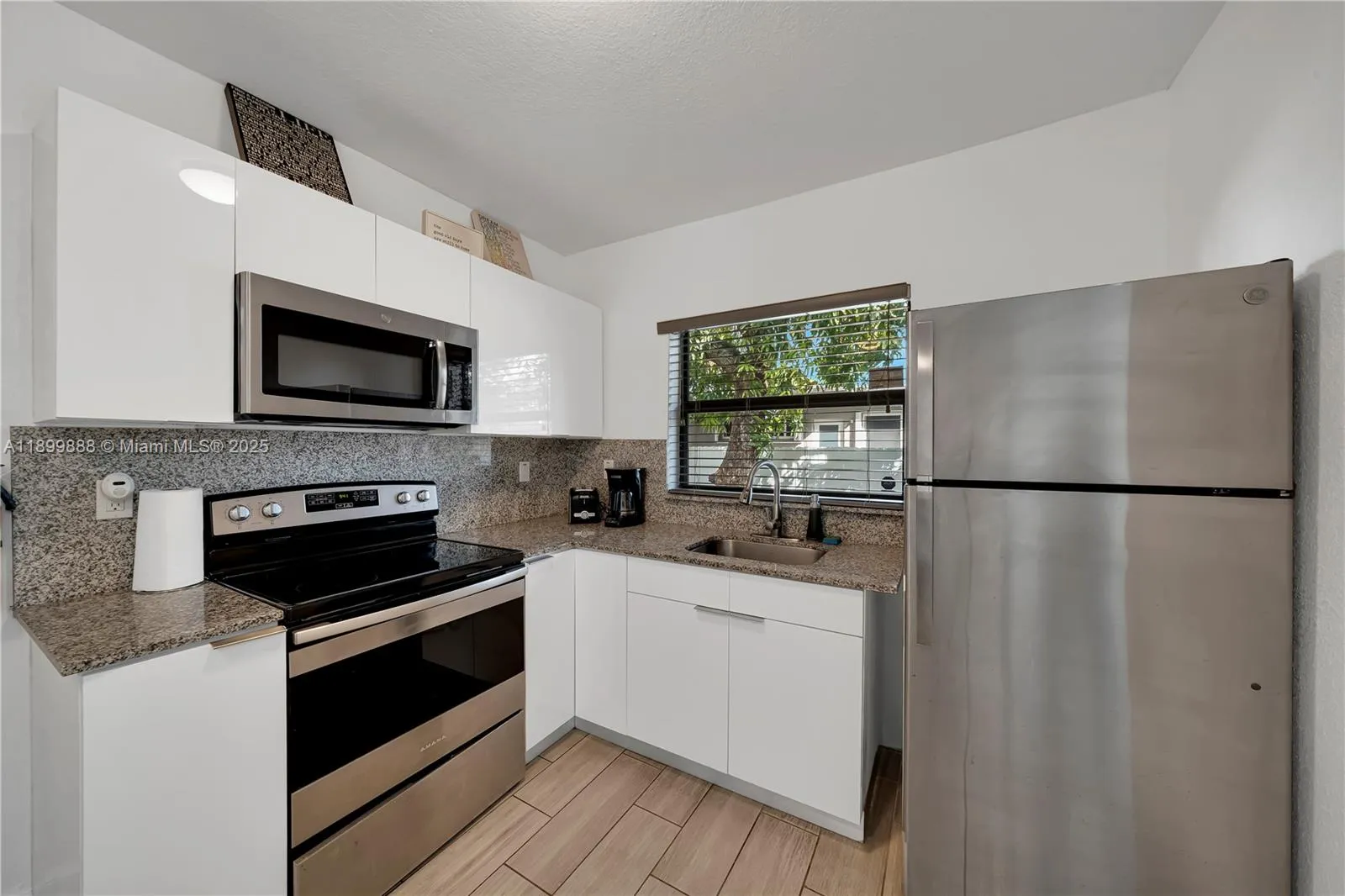 3181 Nw 5th Ave, Miami, Florida 33127, Miami, Florida 33127, ,Residential Income,For Sale,3181 Nw 5th Ave, Miami, Florida 33127,A11899888