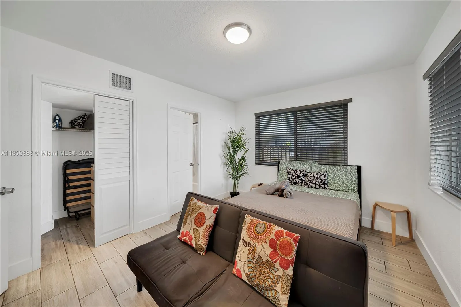 3181 Nw 5th Ave, Miami, Florida 33127, Miami, Florida 33127, ,Residential Income,For Sale,3181 Nw 5th Ave, Miami, Florida 33127,A11899888