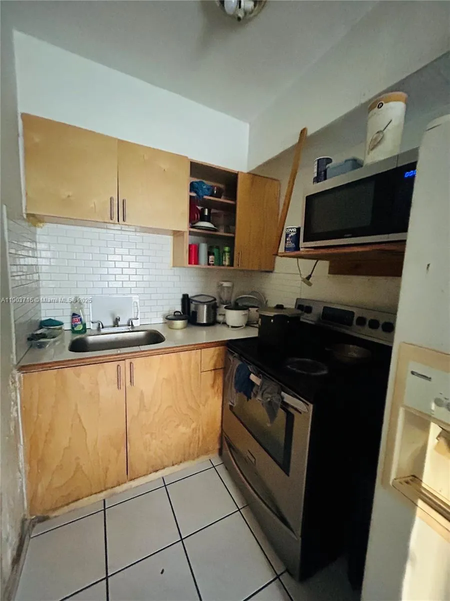 244 Sw 36th Ave, Miami, Florida 33135, Miami, Florida 33135, ,Residential Income,For Sale,244 Sw 36th Ave, Miami, Florida 33135,A11903716