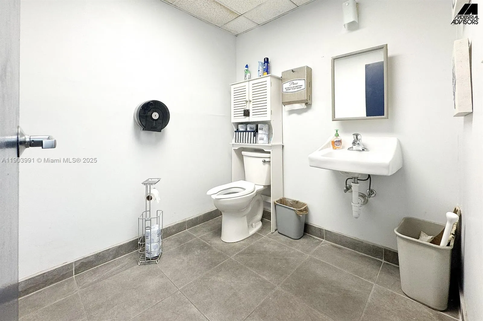 1361 Nw 155th Dr, Miami Gardens, Florida 33169, Miami Gardens, Florida 33169, ,Commercial Lease,For Rent,1361 Nw 155th Dr, Miami Gardens, Florida 33169,A11903991