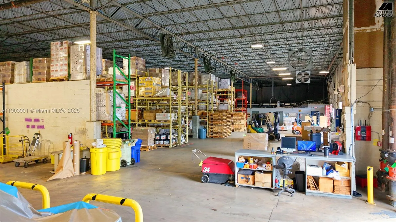 1361 Nw 155th Dr, Miami Gardens, Florida 33169, Miami Gardens, Florida 33169, ,Commercial Lease,For Rent,1361 Nw 155th Dr, Miami Gardens, Florida 33169,A11903991