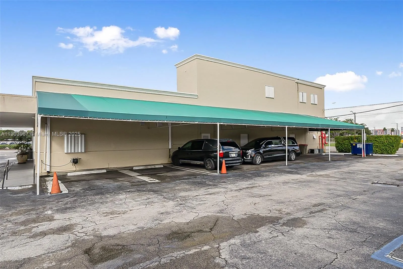 291 Nw 37th Ave, Miami, Florida 33125, Miami, Florida 33125, ,Commercial Sale,For Sale,291 Nw 37th Ave, Miami, Florida 33125,A11903987
