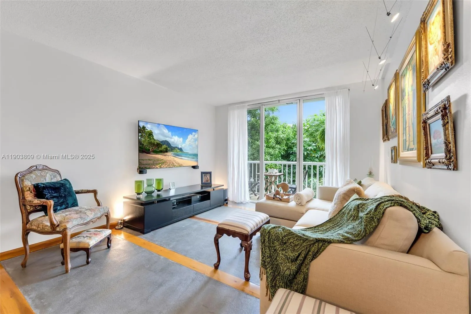 3661 Sw 9th Ter 207, Miami, Florida 33135, Miami, Florida 33135, 2 Bedrooms Bedrooms, ,1 BathroomBathrooms,Residential,For Sale,3661 Sw 9th Ter 207, Miami, Florida 33135,A11903809