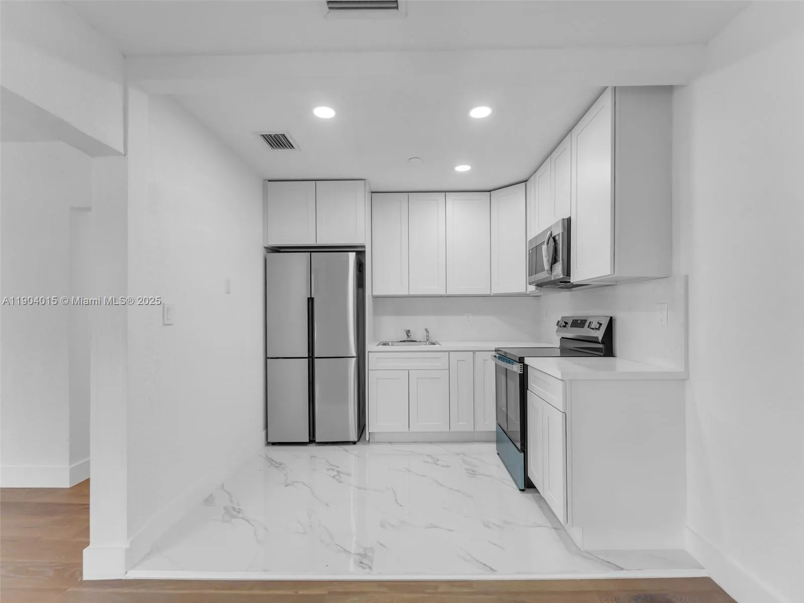520 Nw 32nd Pl, Miami, Florida 33125, Miami, Florida 33125, ,Residential Income,For Sale,520 Nw 32nd Pl, Miami, Florida 33125,A11904015