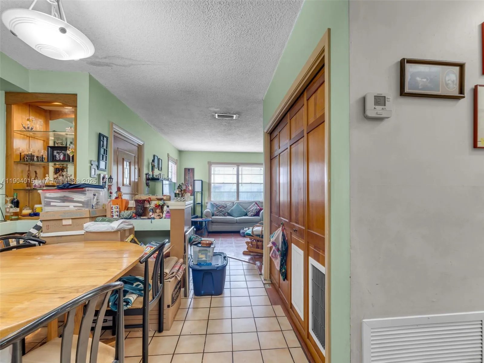 520 Nw 32nd Pl, Miami, Florida 33125, Miami, Florida 33125, ,Residential Income,For Sale,520 Nw 32nd Pl, Miami, Florida 33125,A11904015